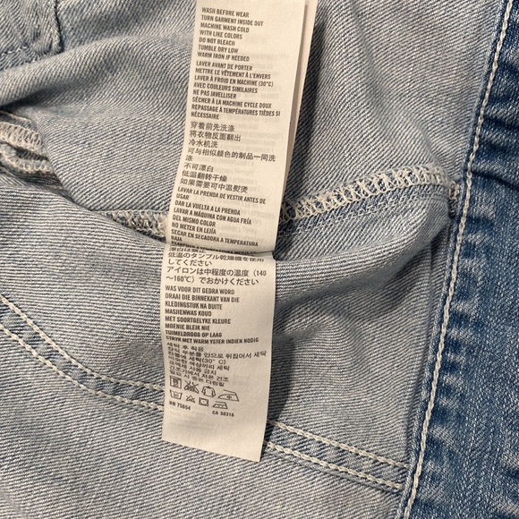 EUC Abercrombie and Fitch Jean Jacket - Picture 8 of 8